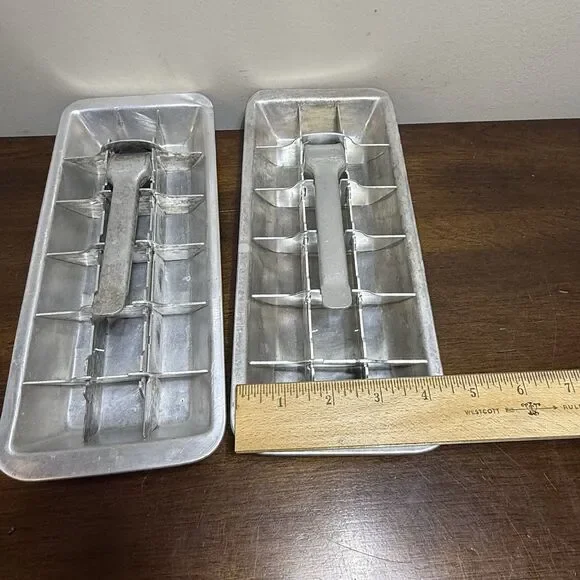 Vintage Kitchen Aluminum Metal Ice Cube Trays, Set of 2 - Picture 6 of 7